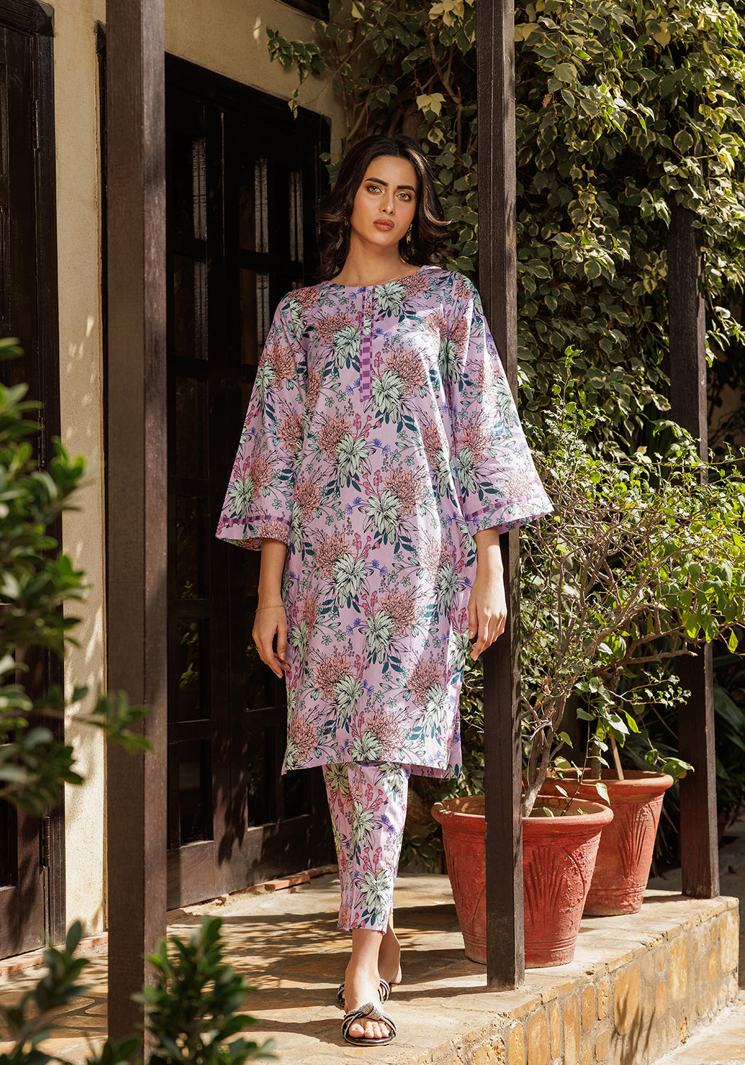 Lavender - 2 PC Stitched Lawn Suit